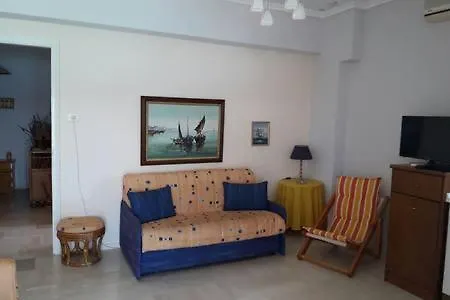 Seaside Apartment,Just On The Beach, Unique View Kallithea  0*, Kallithea (Chalkidiki)